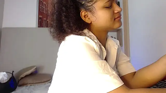 miel alisha online show from 03-06-26, 12:23