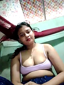 Snapshot of sexylive1100 chatting on 10-21-25, 08:15 sexylive1100 online show from 10-21-25, 08:15