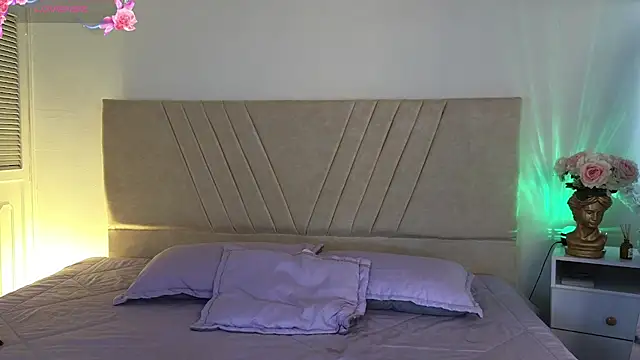 GabbieHill online show from 12-16-25, 08:36