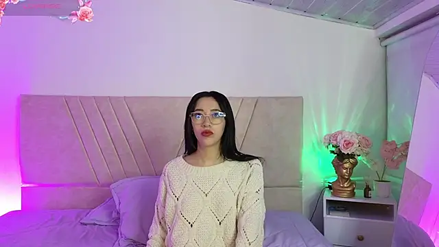 GabbieHill online show from 12-19-25, 09:05