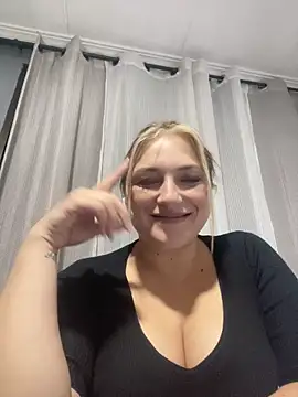 tumamifavvv9 online show from 10-16-25, 08:32