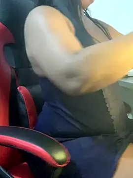 NatashaAzura online show from 10-29-25, 08:43