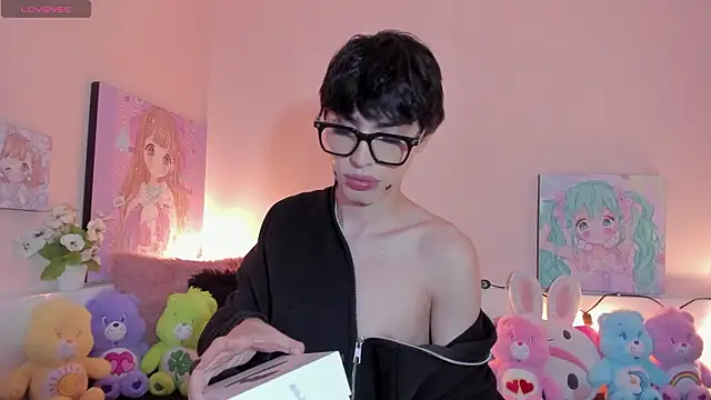 Strawberry Kitty  online show from 03-08-26, 03:54