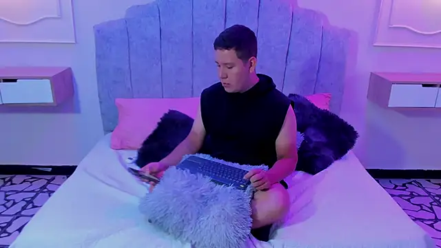 noah chapman online show from 10-17-25, 12:19