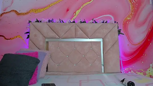 mia  blaze   online show from 01-17-26, 03:22