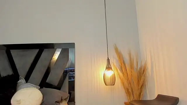 Amelia Brixton online show from 03-28-26, 04:56