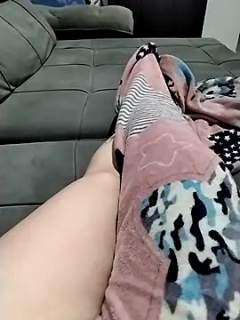 Snapshot of Filhaemae201 chatting on 10-17-25, 10:51 Filhaemae201 online show from 10-17-25, 10:51