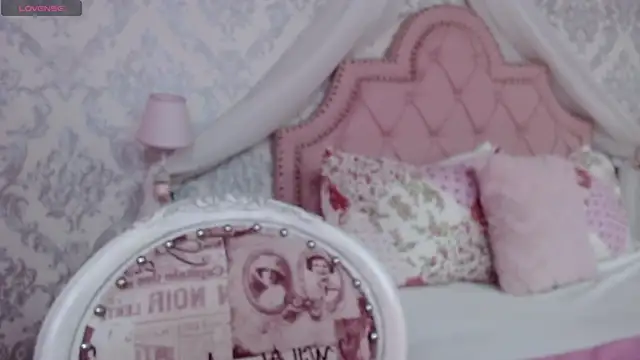 GabrielaSuarez online show from 10-30-25, 12:28