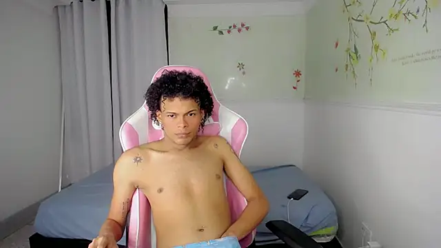 chloe king online show from 12-16-25, 09:42