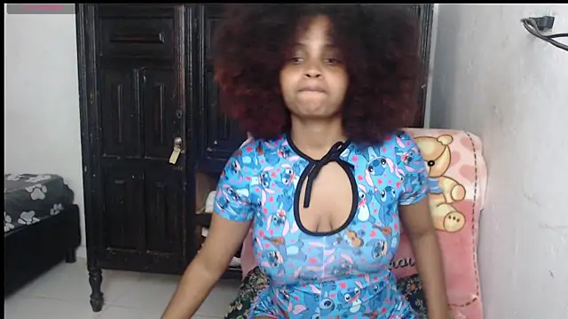 Snapshot of kataleya2021 chatting on 10-23-25, 03:28 kataleya2021 online show from 10-23-25, 03:28