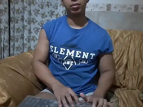 Snapshot of andresq45022 chatting on 10-25-25, 06:10 andresq45022 online show from 10-25-25, 06:10