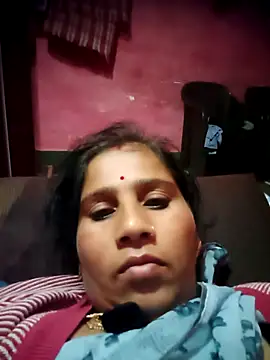 Snapshot of OliveGreen22 chatting on 11-01-25, 07:38 OliveGreen22 online show from 11-01-25, 07:38