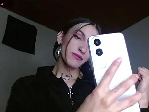 Scarlett crastrawberry online show from 04-24-26, 01:08