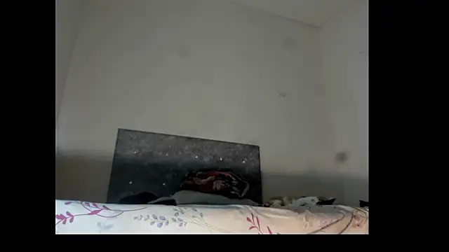 Snapshot of bad_girl_xxx chatting on 12-15-25, 10:58 bad girl xxx online show from 12-15-25, 10:58