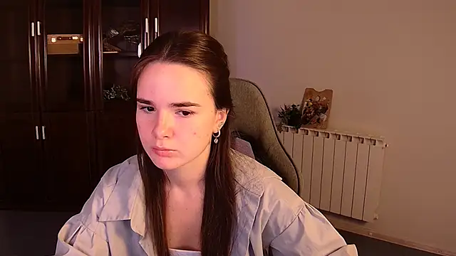 May Bloom online show from 10-23-25, 09:19