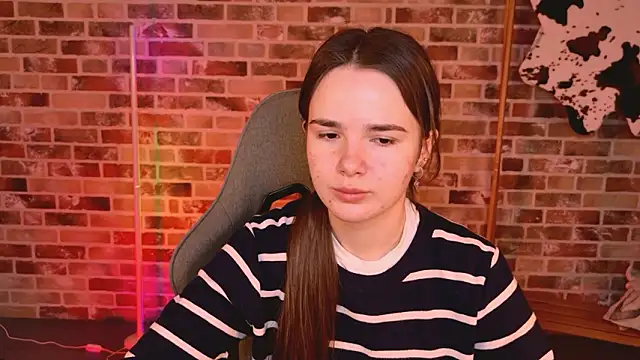 May Bloom online show from 03-11-26, 06:08