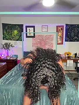 DaisyMynx online show from 11-20-25, 03:39