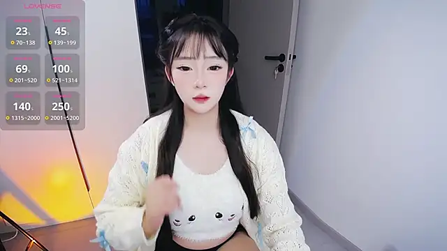 Kinadolly online show from 10-31-25, 10:05