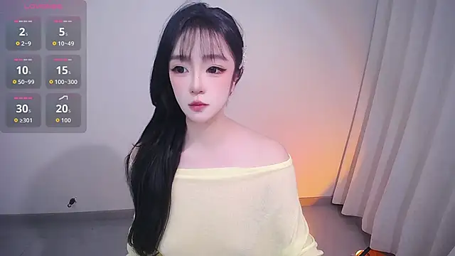 Snapshot of Kinadolly chatting on 05-29-26, 01:53 Kinadolly online show from 05-29-26, 01:53