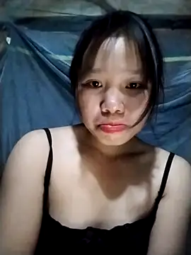 linh-miu99 online show from 10-23-25, 03:22