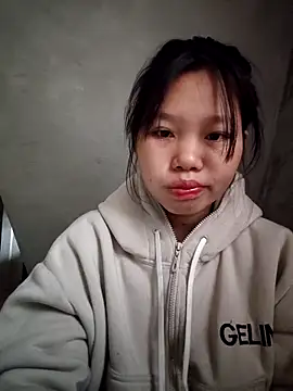 linh-miu99 online show from 02-04-26, 02:06