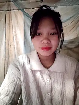 linh-miu99 online show from 02-15-26, 03:53