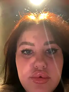 KiraSunshine online show from 10-26-25, 03:34