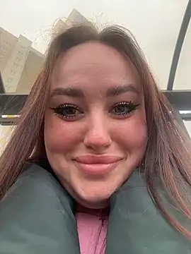 KiraSunshine online show from 04-13-26, 05:24