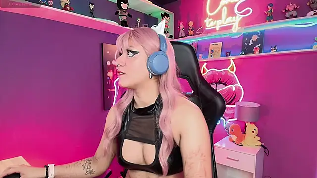 LuanEter online show from 02-26-26, 01:21