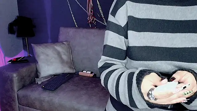 Snapshot of Navier__ chatting on 12-03-25, 08:40 Navier online show from 12-03-25, 08:40