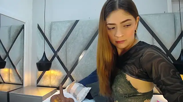 Snapshot of AriaWillss chatting on 11-17-25, 12:33 AriaWillss online show from 11-17-25, 12:33