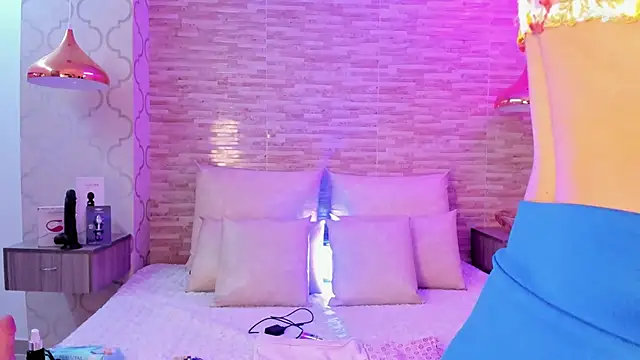 Catalina-Thompson online show from 11-02-25, 12:07