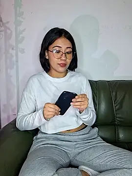 chloebrownn03 online show from 01-11-26, 04:06