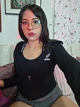 chloebrownn03 online show from 04-15-26, 03:13