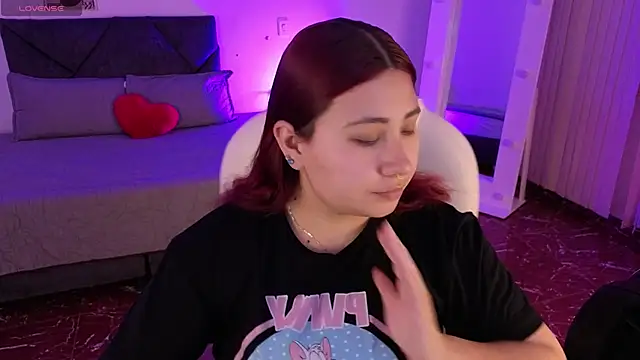 littlee red online show from 02-13-26, 07:21