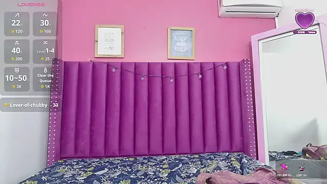 matureahomegirl online show from 12-18-25, 02:50