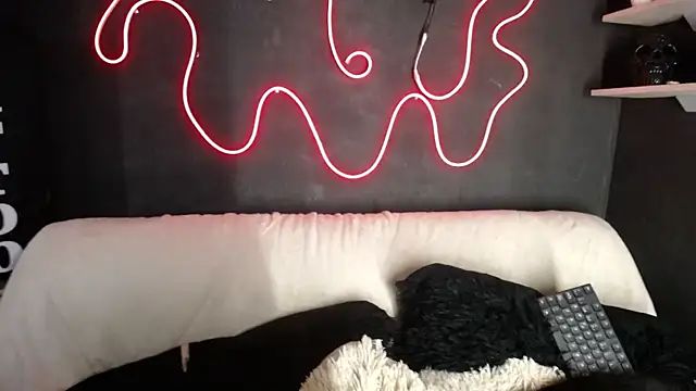 Emma sweet hot online show from 04-27-26, 11:25