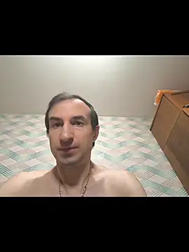 Snapshot of Andruu_ chatting on 12-01-25, 08:14 Andruu online show from 12-01-25, 08:14