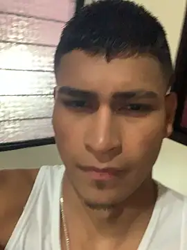 Emiliano Reyes online show from 04-23-26, 04:46
