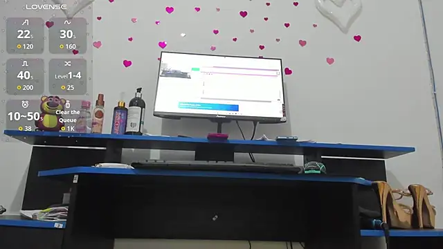 roxy rebel online show from 04-25-26, 12:30