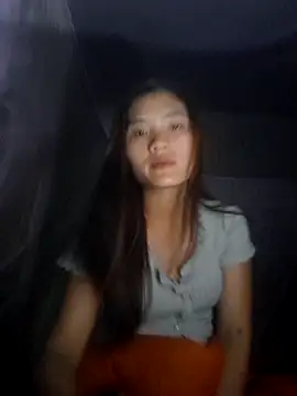 Snapshot of mira-show chatting on 10-27-25, 02:32 mira-show online show from 10-27-25, 02:32