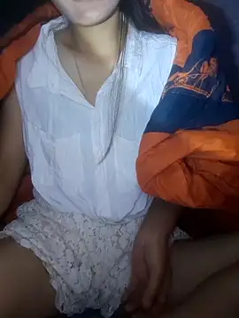 Snapshot of mira-show chatting on 11-12-25, 02:01 mira-show online show from 11-12-25, 02:01