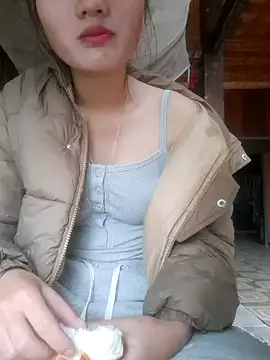 Snapshot of mira-show chatting on 12-16-25, 03:44 mira-show online show from 12-16-25, 03:44