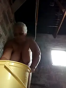 juicyboode online show from 10-26-25, 02:23