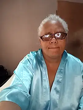 juicyboode online show from 12-20-25, 05:14