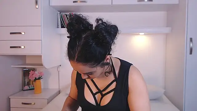 Snapshot of MartiRuis10 chatting on 11-01-25, 12:12 MartiRuis10 online show from 11-01-25, 12:12