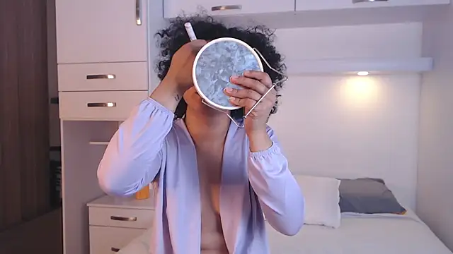 Snapshot of MartiRuis10 chatting on 11-04-25, 10:09 MartiRuis10 online show from 11-04-25, 10:09