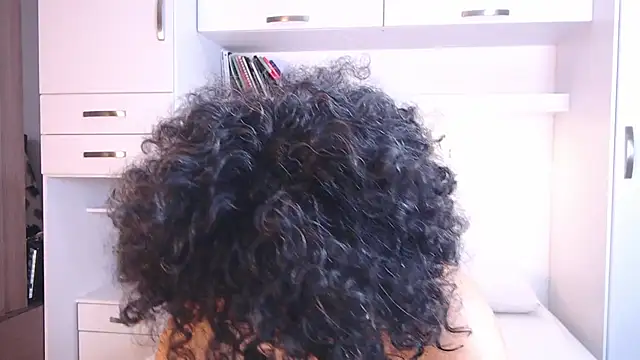 Snapshot of MartiRuis10 chatting on 11-26-25, 11:28 MartiRuis10 online show from 11-26-25, 11:28