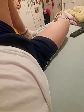 Snapshot of fredo75000 chatting on 11-11-25, 02:00 fredo75000 online show from 11-11-25, 02:00