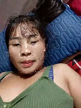 Squirrel-Pear online show from 10-25-25, 02:46